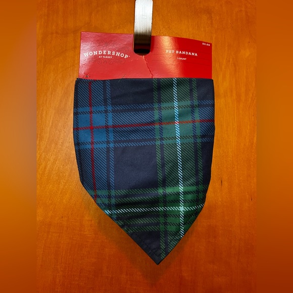 NWT green Dog Bandanna Christmas - Picture 2 of 4